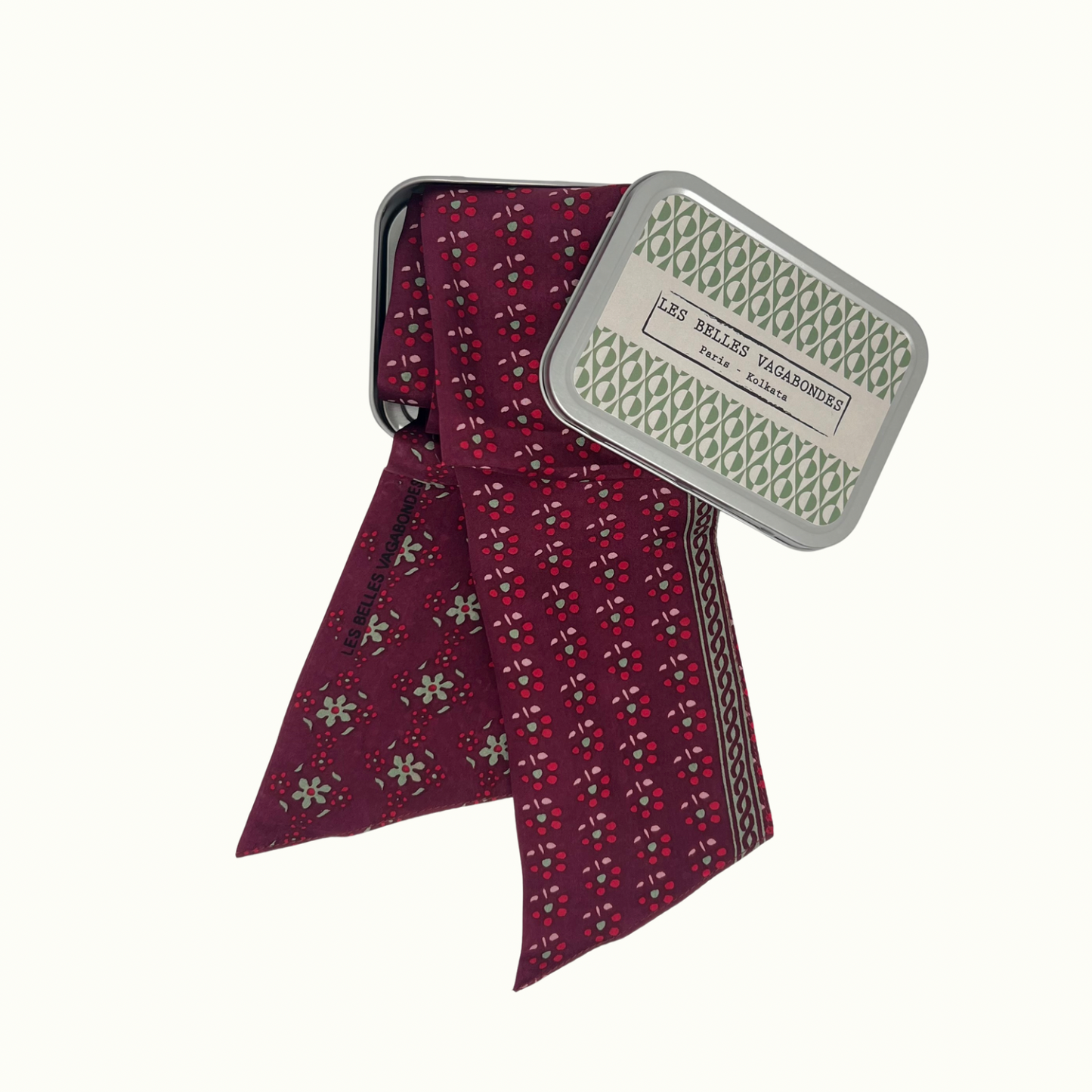 Bandeau en soie Nicky Bordeaux de la marque Les Belles Vagabondes