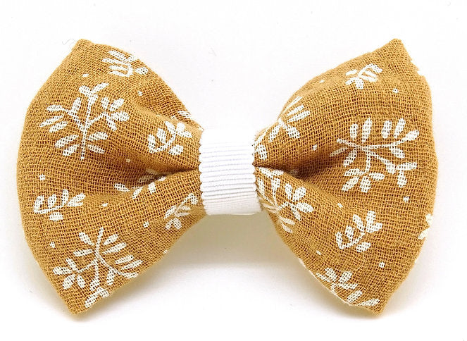 Barrette Noeud feuille moutarde, en gaz de coton, Au royaume des filles, Bijoux de cheveux pour enfant de plus de 3 ans, Noeud pour cheveux, idée de cadeau petite fille