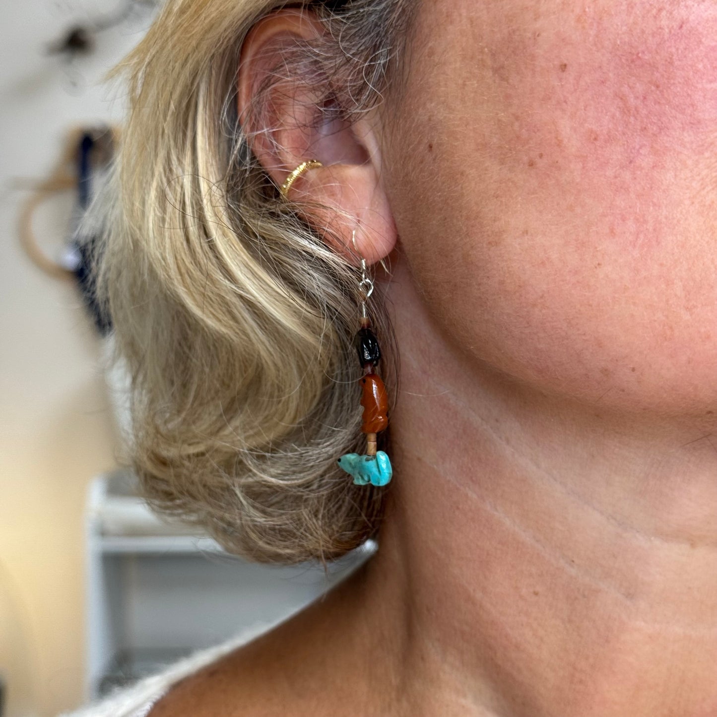 Boucles d'oreilles fétiches noir-marron-bleu