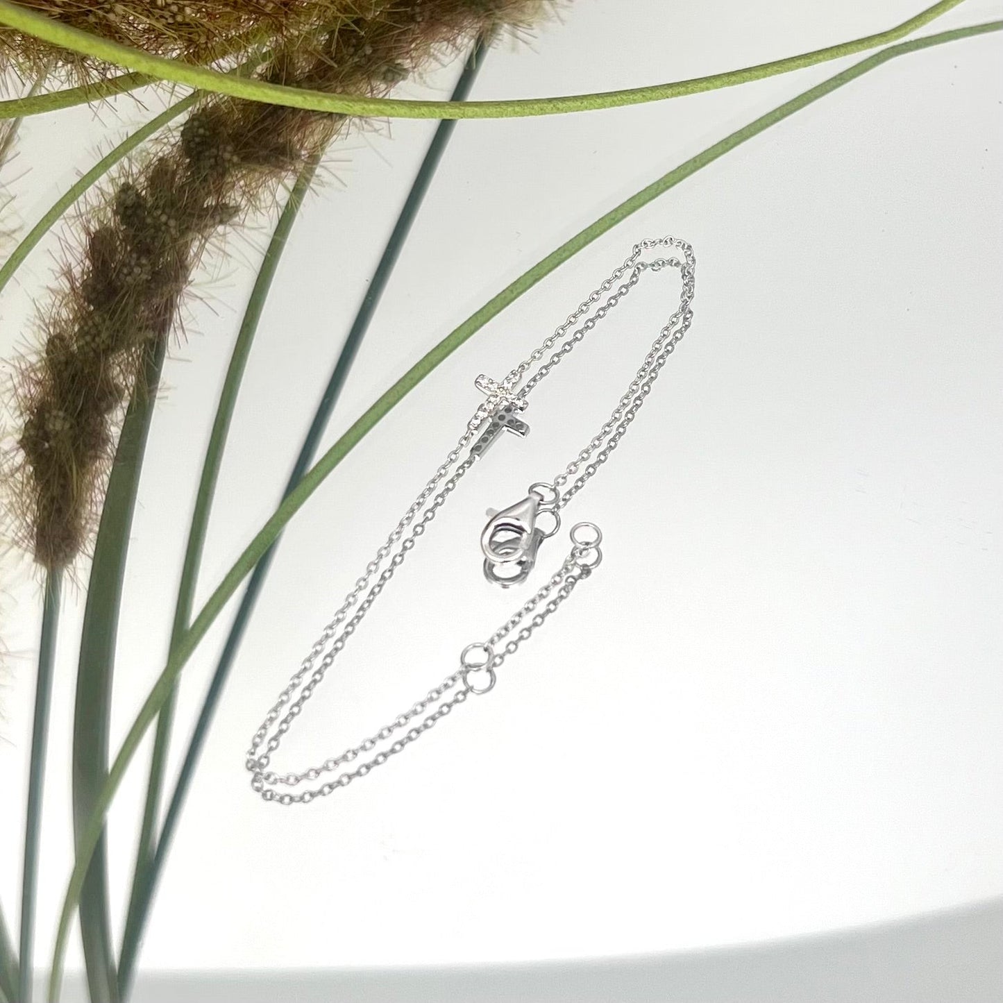 Bracelet croix plaqué or ou argent WATT BIS