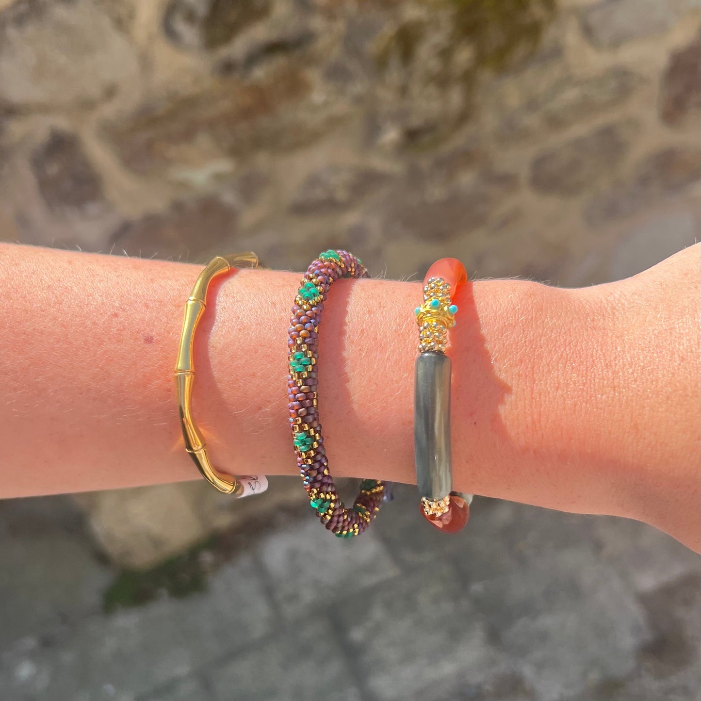 Bracelets en perles acryliques colorées et à motifs léopard, de la marque Juhu en acier inoxydables - Ventura