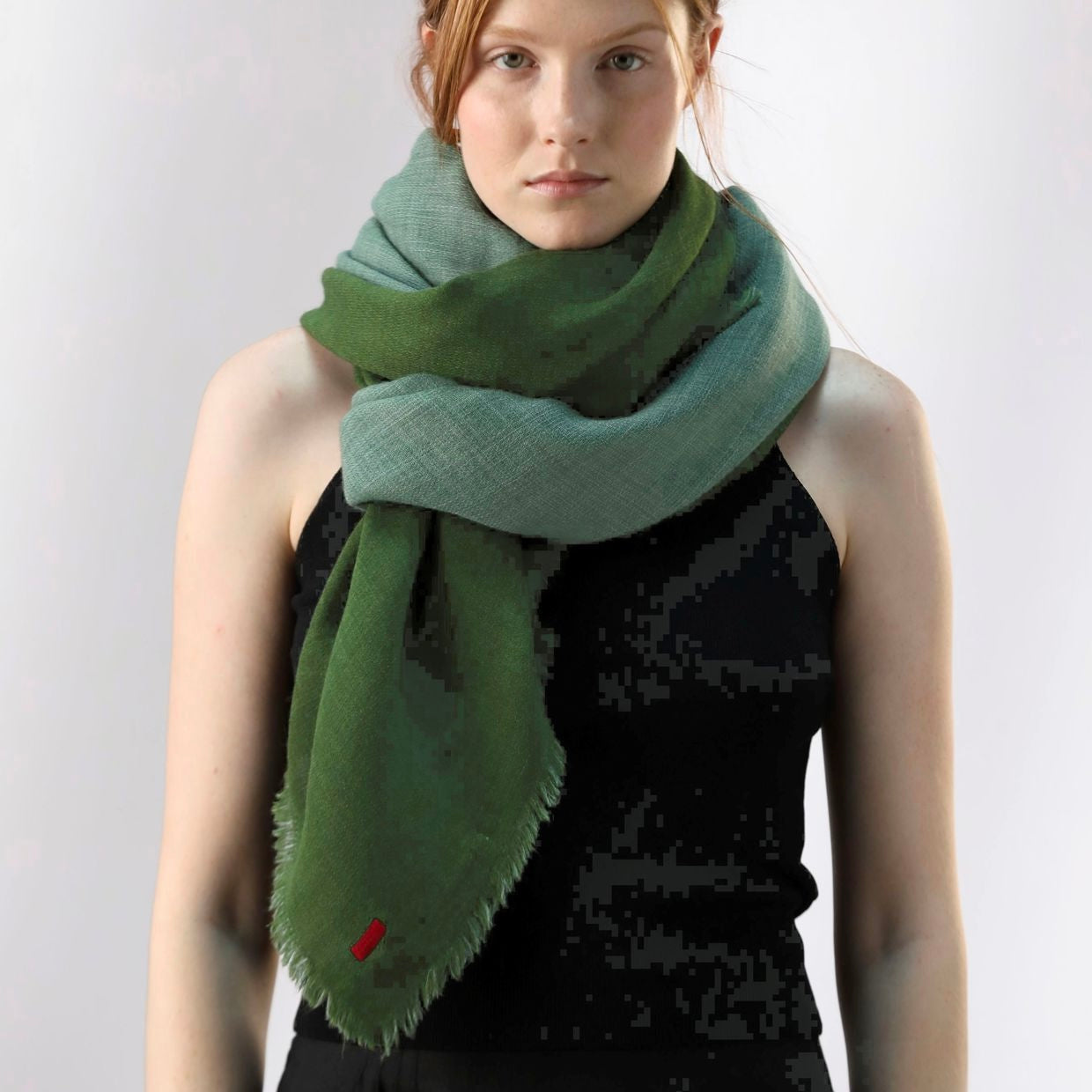 Foulard Carla green de la marque Shalls Barcelona, 100% Laine, 70 x 200 cm