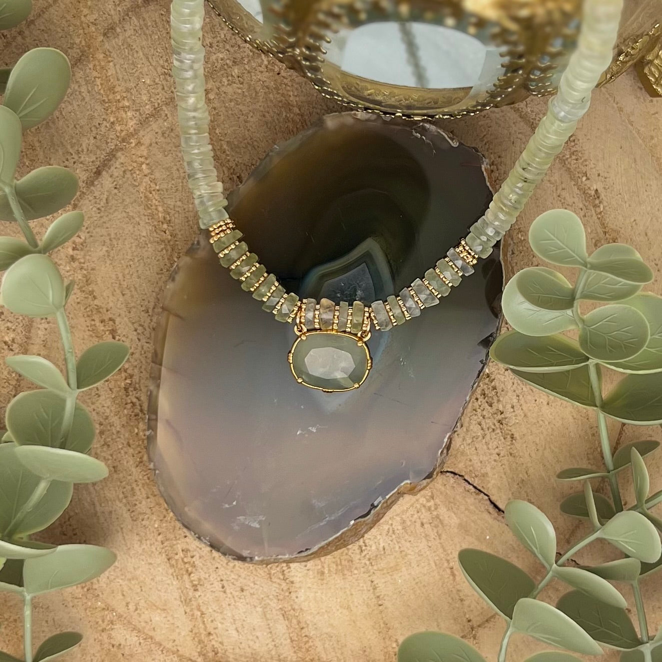 Collier Opéra en Préhnite, au fil de lo