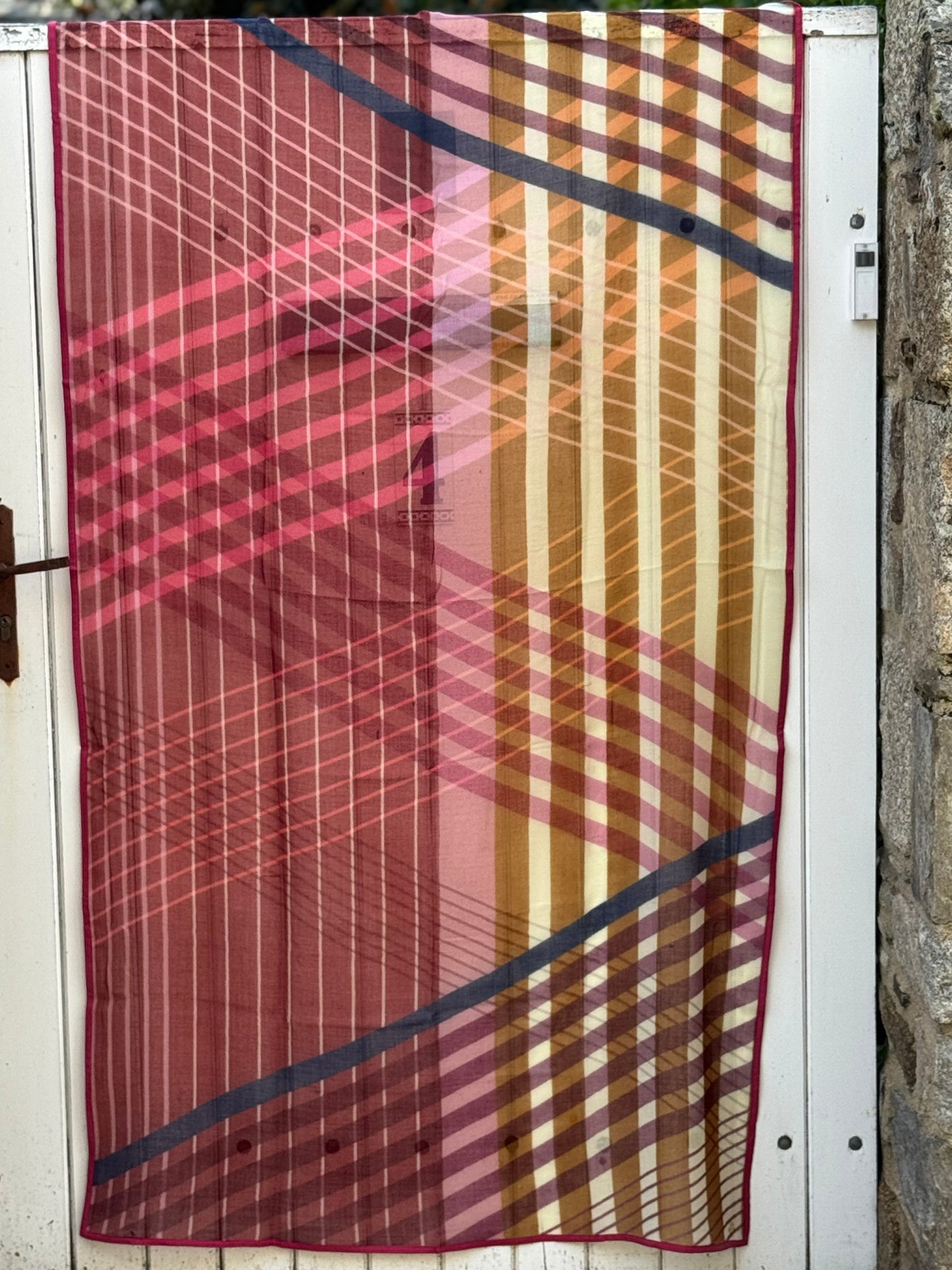 Foulard Indy Rose Shalls Barcelona, 100% laine , foulard artisanal
