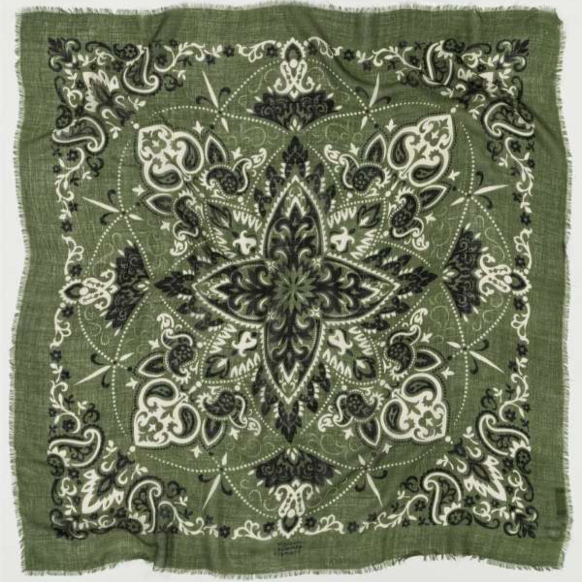 Foulard en Laine et Soie Bandana, marque maison lecomte flament, de couleurs kaki