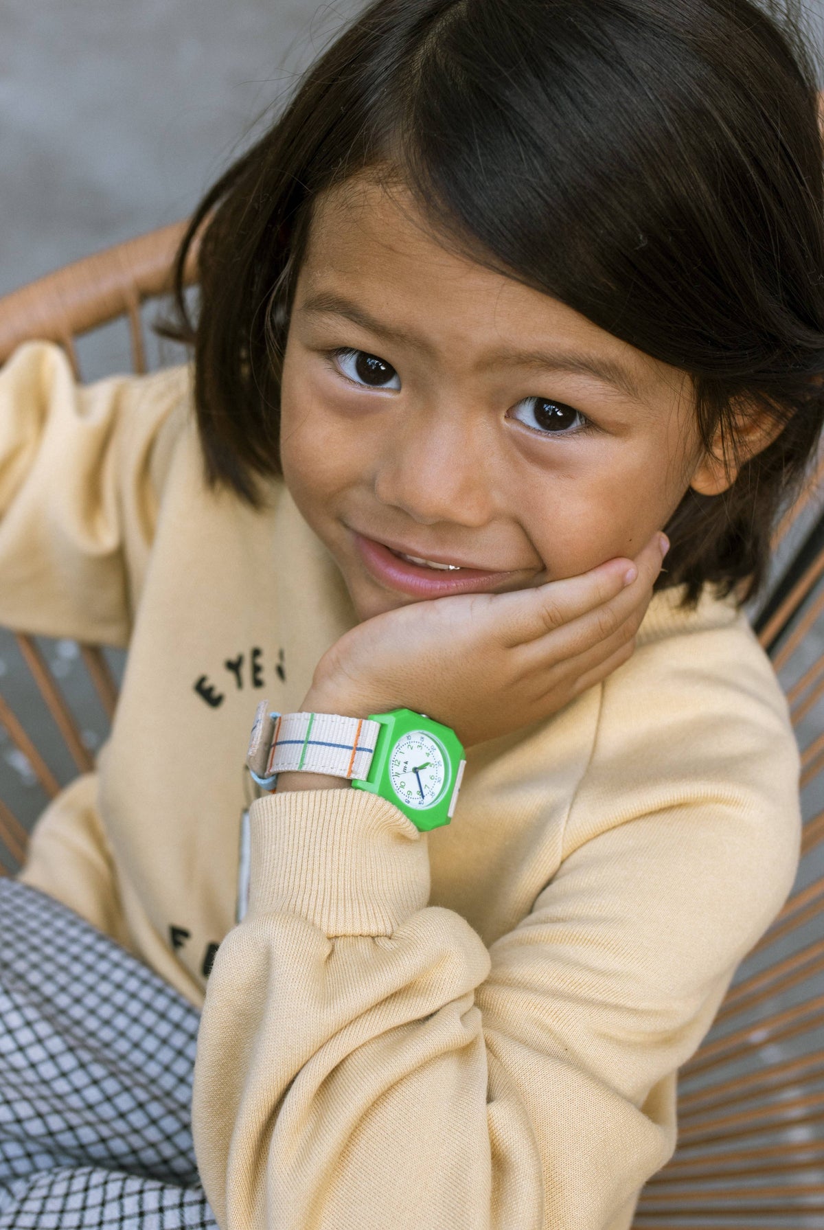 Montre Colors lines pour enfant Mini Kyomo - Montre Mini Kyomo - Montre pour les enfants - Montres pour femmes - Montre pour garçon - Montre pour fille - Montre pour homme- Montres qui résiste sous l'eau - Montre pour apprendre l'heure