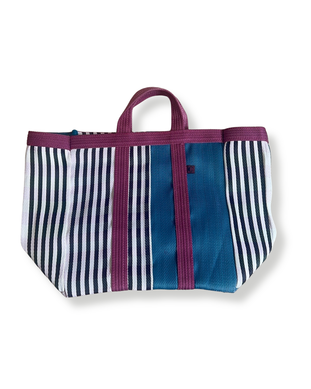 Moyen Sac plage - Sac en Plastique recyclé Babachic - moyen sac à main - sac en pastique recyclé - Sac babachic plastique recyclé - Sac avec des anses - sac de vacance format moyen - Sac résistant au sable - sac qui se porte à la main -Sac à main bleu - violet