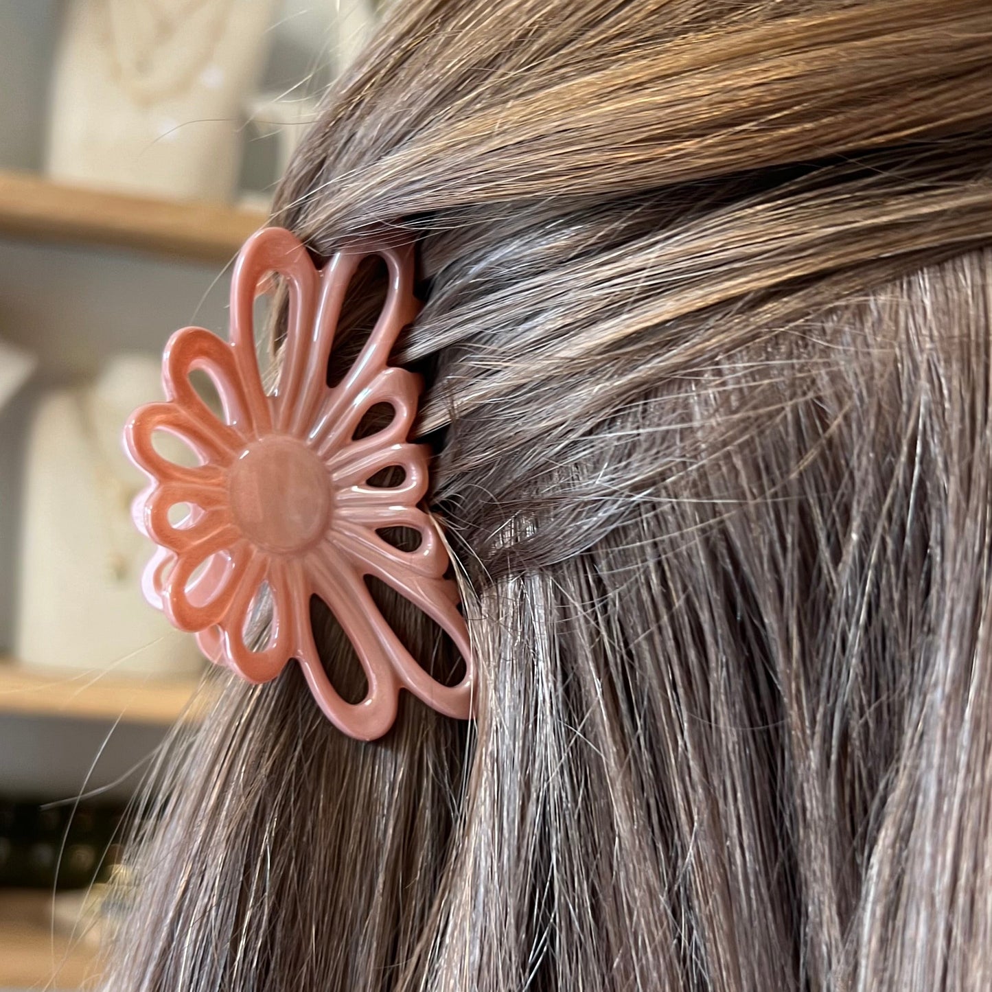 Pince à cheveux fleurs Nude de la marque Bon dep