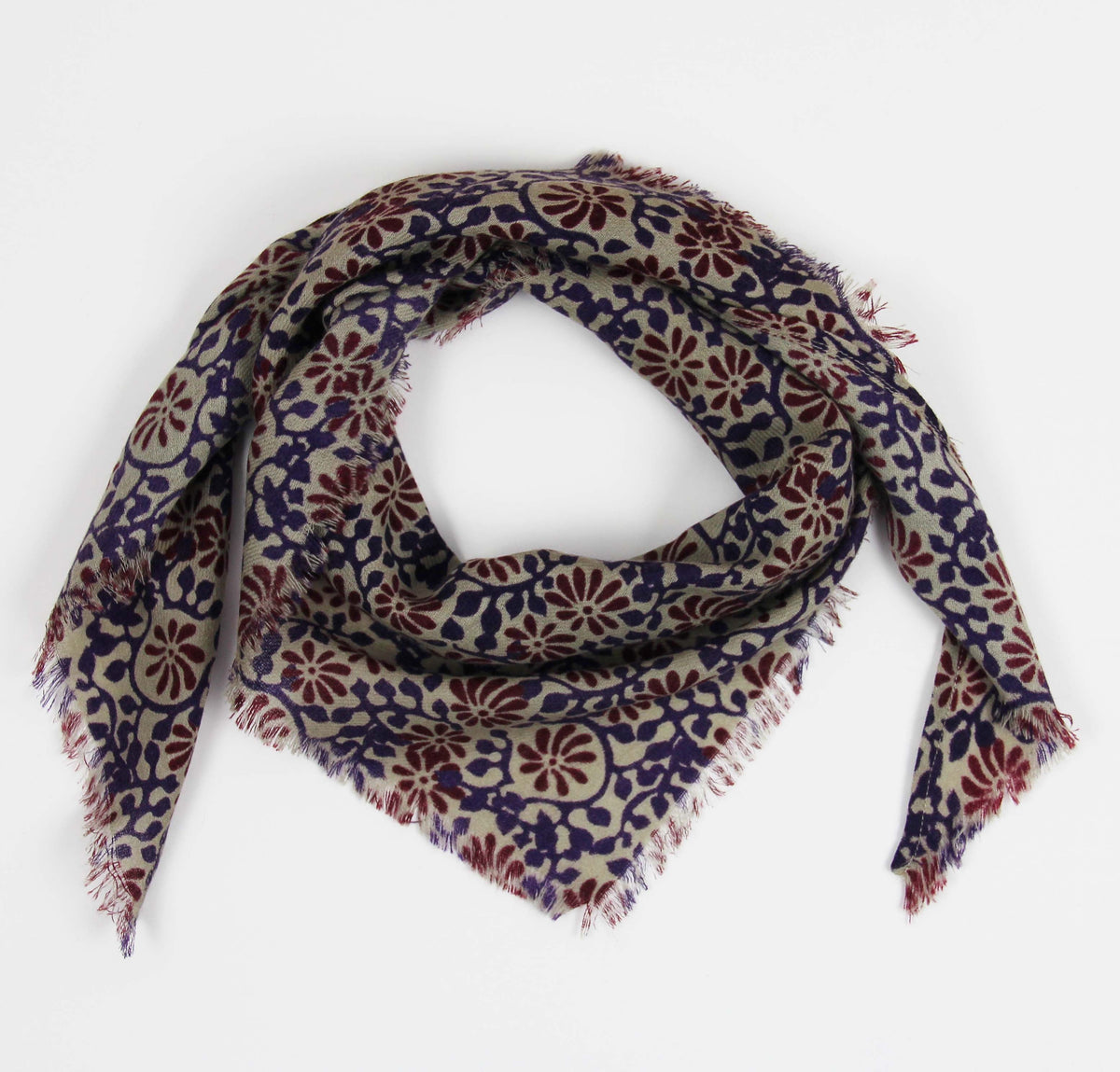 Foulard triangle en laine Suzanne Les belles vagabondes