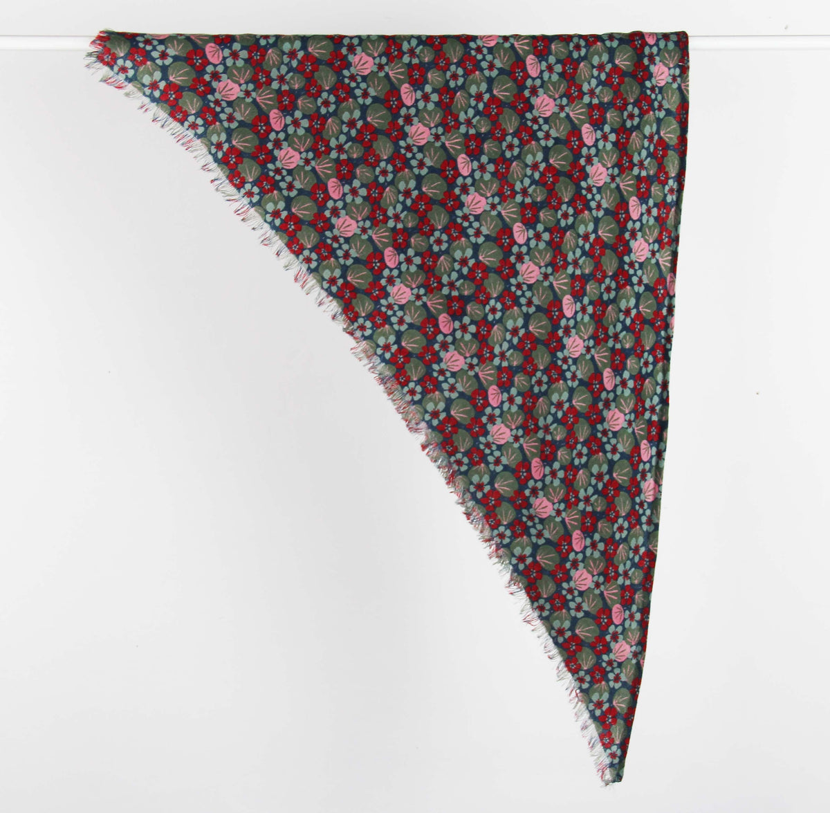 Foulard triangle en laine Florilège Les belles vagabondes