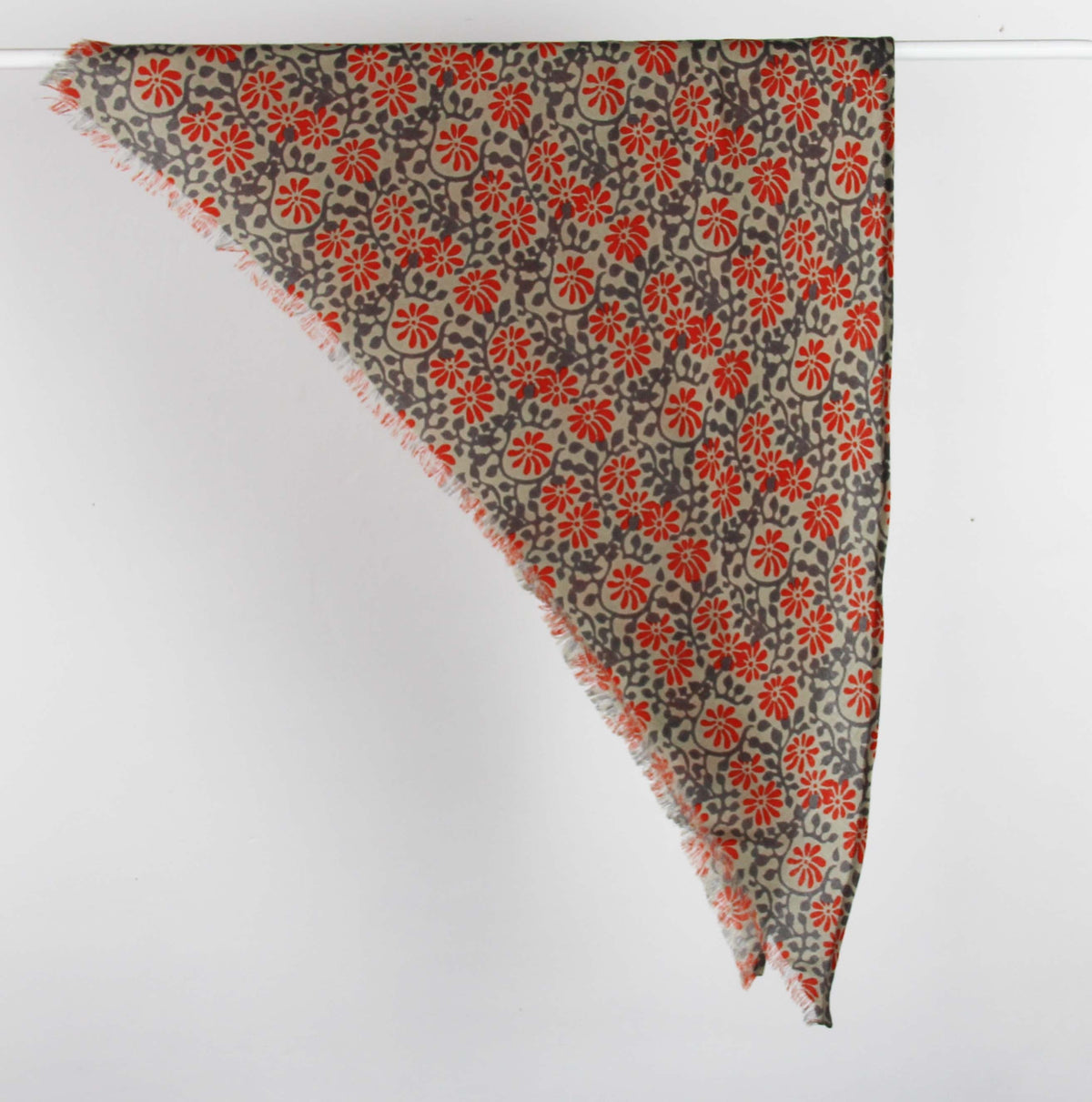 Foulard triangle en laine Suzanne Les belles vagabondes