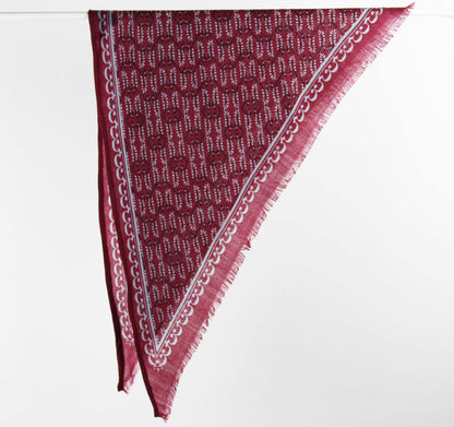 Foulard triangle en laine Céleste Les belles vagabondes