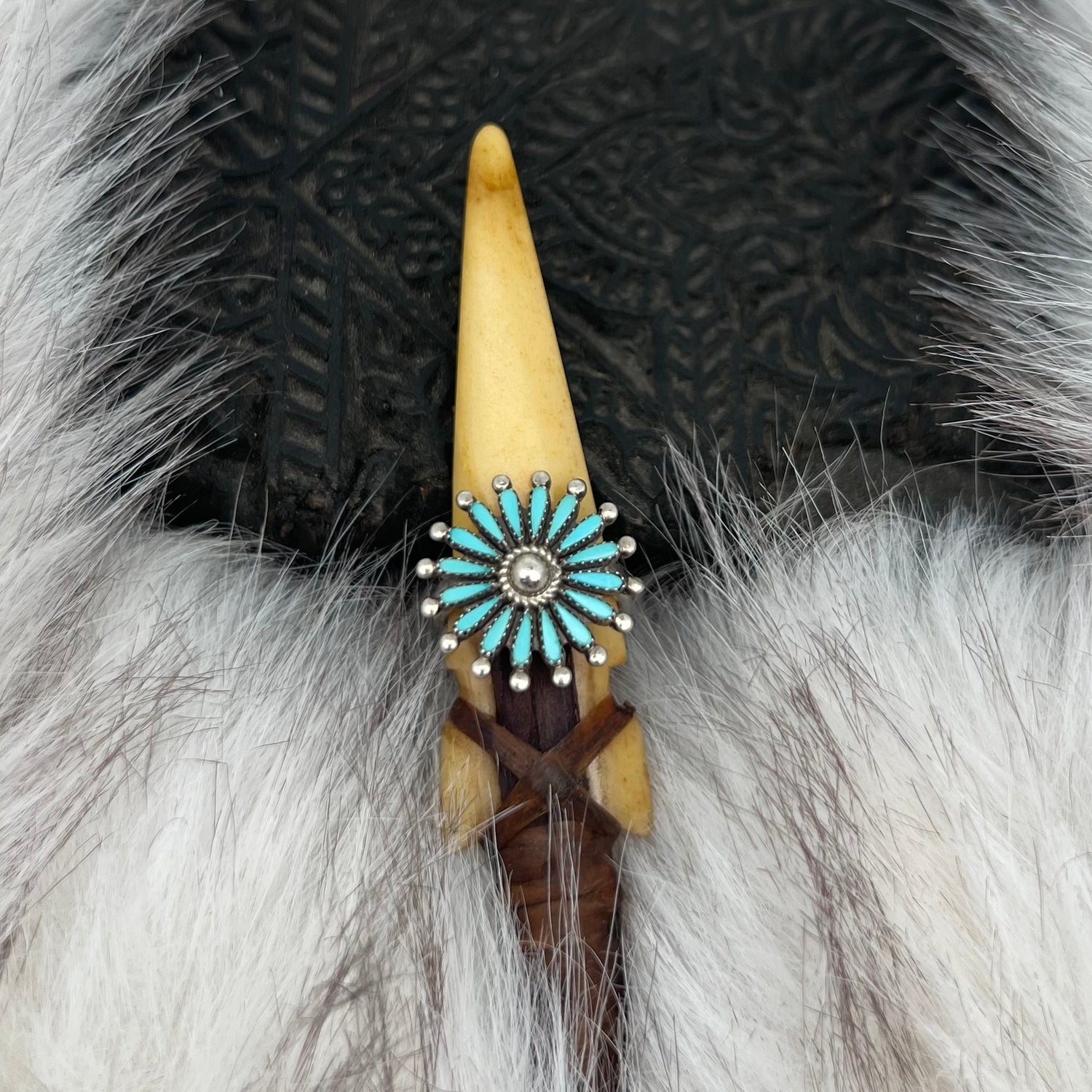 Bague Nayana en forme de fleur Harpo