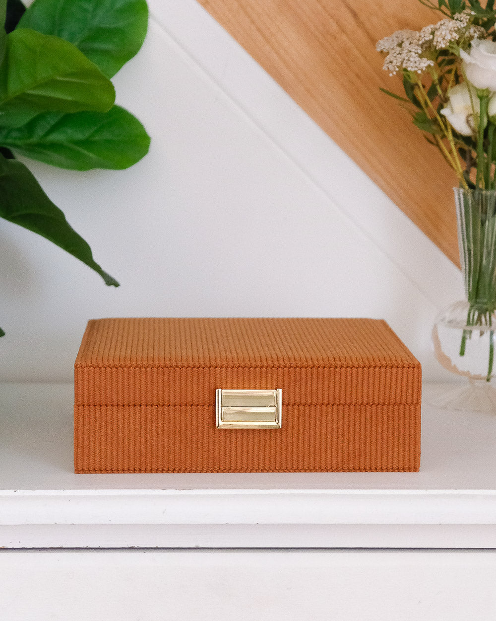 Boîte à bijoux Maison Scarlett, Modèle Anne, Velours côtelé, Camel , Boîte de rangement bijoux.