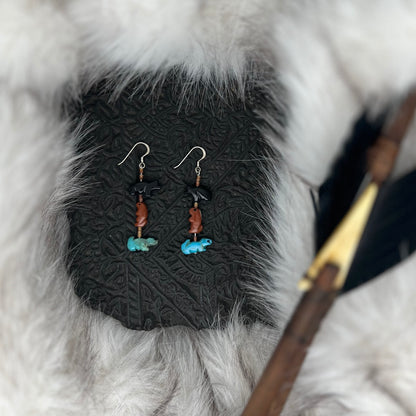 Boucles d'oreilles fétiches noir-marron-bleu Harpo