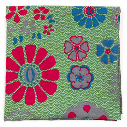 Carré de coton Seigaiha, carré de coton Les belles vagabondes, carré de coton vert, foulard vert, accessoire de mode pour femme, accessoire de mode, Idée de cadeau femme, foulard en 100% coton, 100% coton Bio
