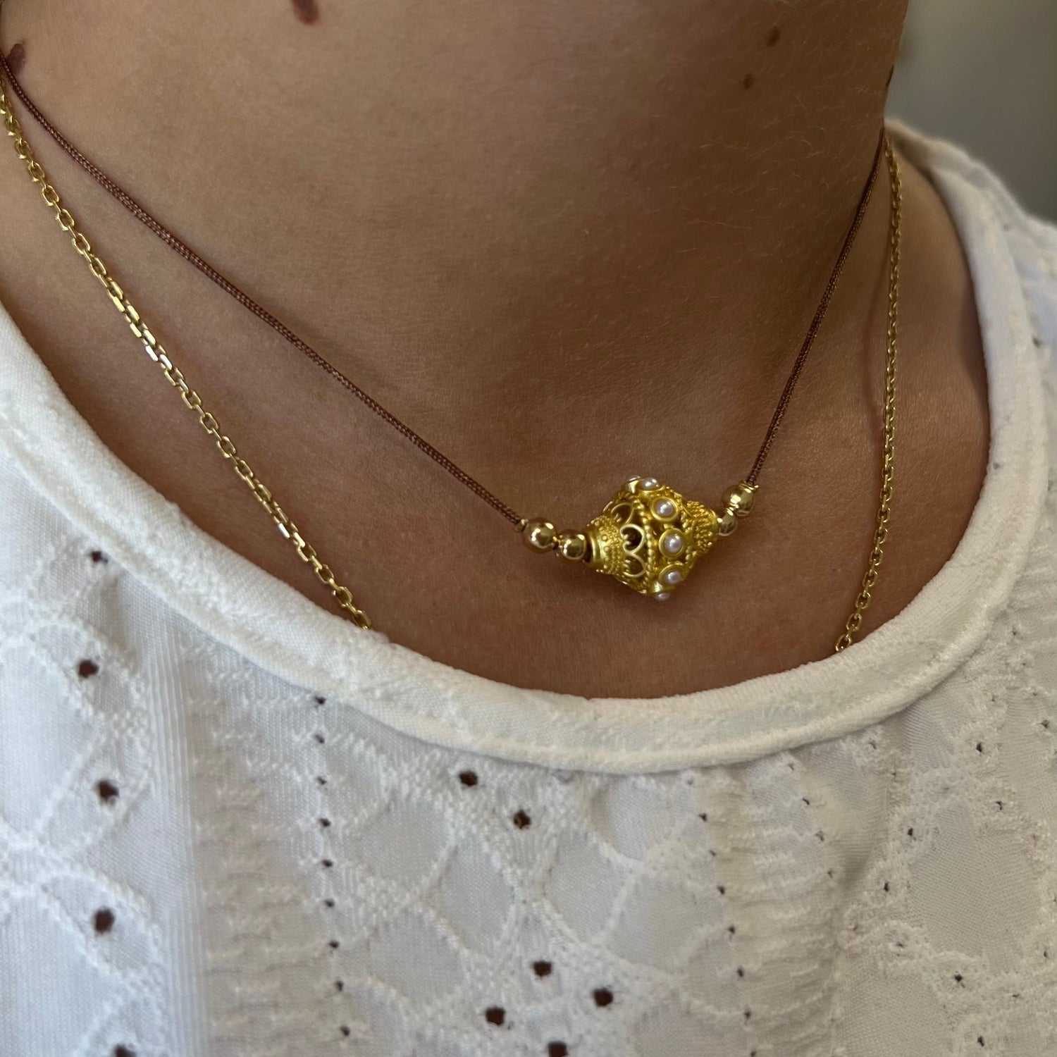 Collier Soum indien marron de la marque Juhu