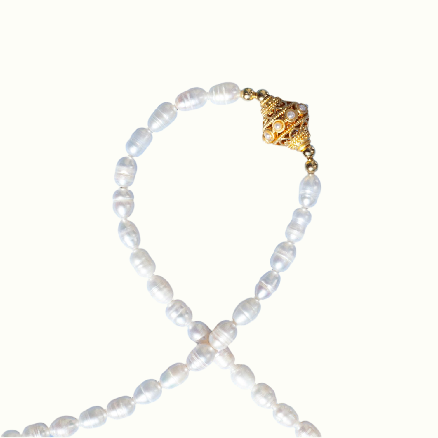 Collier chocker Flor en perle inspiration d'eau douce de la marque Juhu
