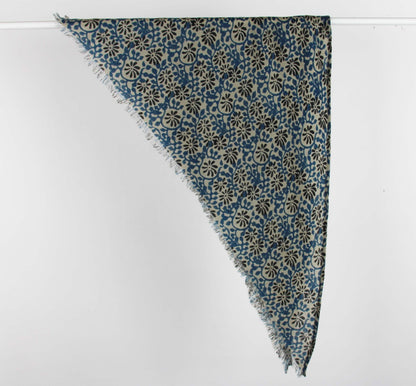Foulard triangle en laine Suzanne Les belles vagabondes