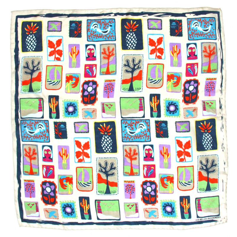 Mini carré de soie Postcard, carré de soie Les belles vagabondes, carré de soie à motif, carré en soie vacances d'été, carré en soie d'été, carré en soie Bleu marine, carré en soie bleu marine, carré en soie motif original, accessoire pour cheveux, différentes façons de porter le foulard, différentes façons de porter le carré de soie