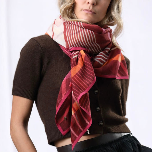 Foulard Naomi Pink de la marque Shalls Barcelona, 100% Laine, 100 x 180 cm