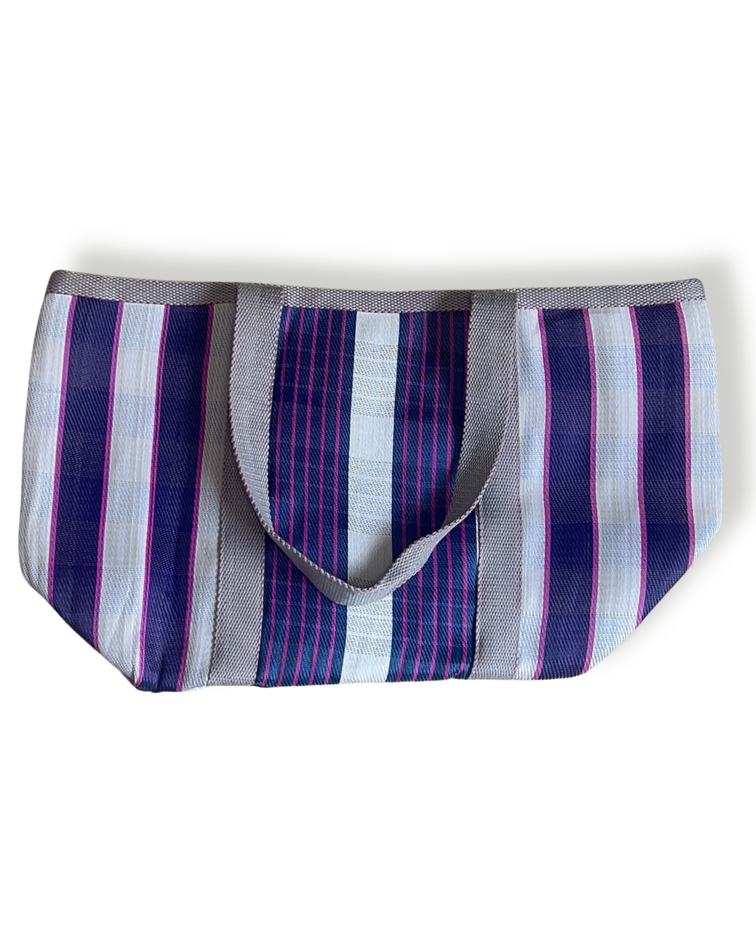 Sac de plage avec fermeture Babachic - sac de pique nique avec fermeture Babachic - sac de vacance - sac résistant au sable, sac avec fermeture- sac avec anse qui se porte sur l'épaule - Sac babachic - sac en plastique recyclé - sac avec pochette intégré - sac violet